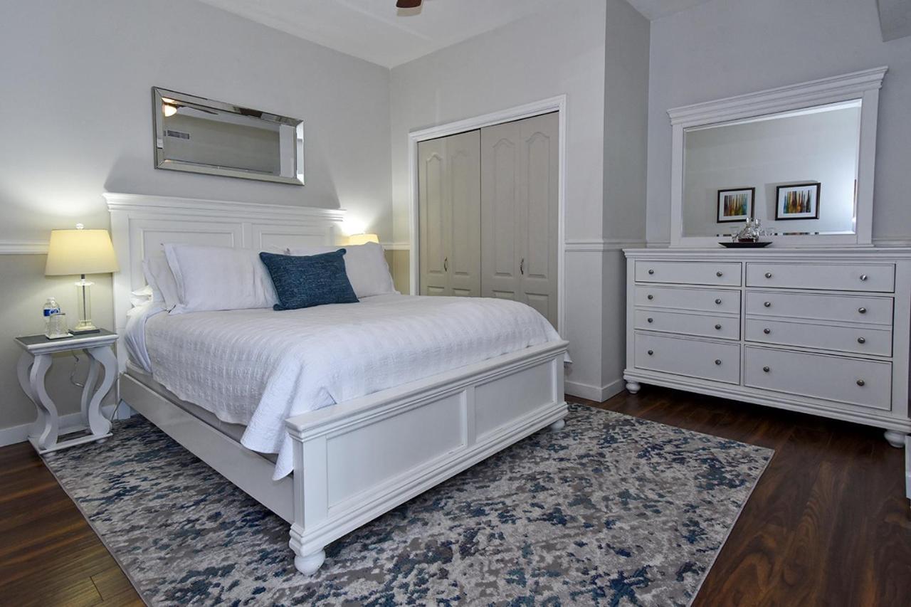 A Touch Of English B&B Kelowna Exteriér fotografie