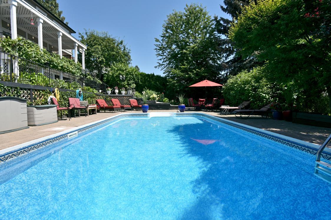 A Touch Of English B&B Kelowna Exteriér fotografie