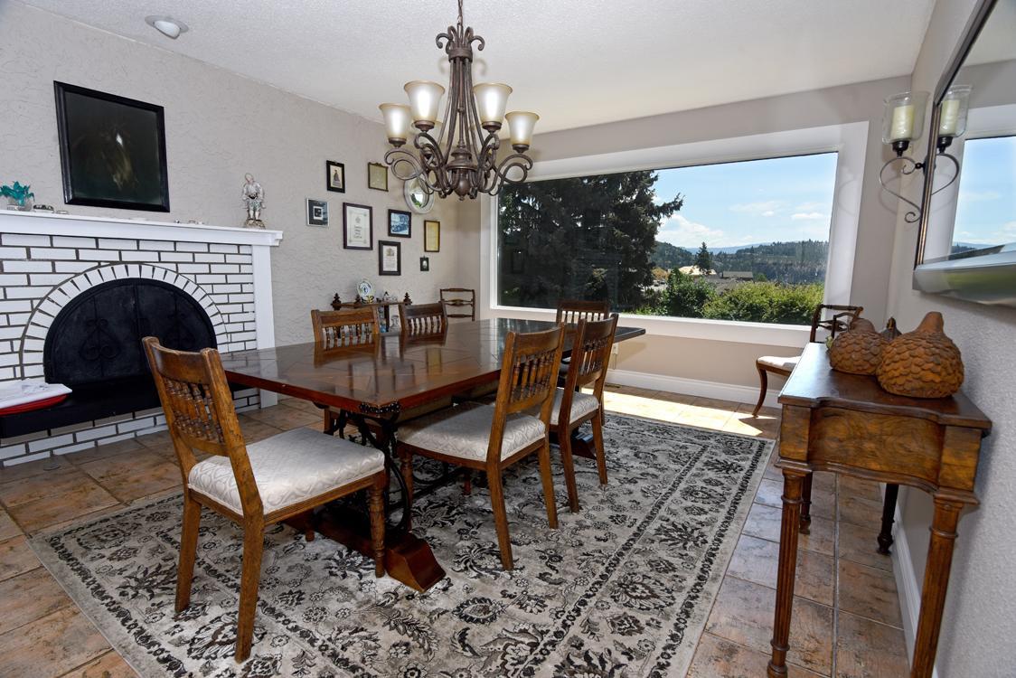 A Touch Of English B&B Kelowna Exteriér fotografie